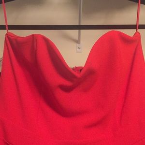 Red strapless women’s jumper